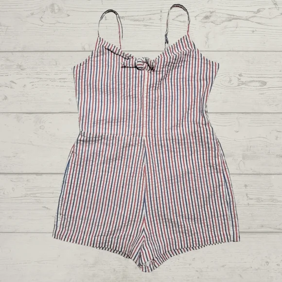 Vineyard Vines Fireworks Stripe Seersucker Romper - Picture 2 of 8